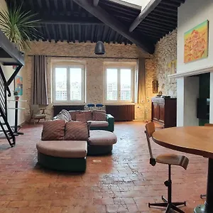  Appartement Grand Loft En Plein Coeur Du Vieux-port